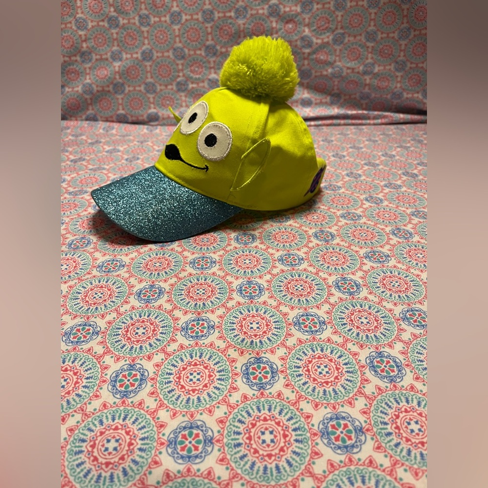 ✨$3 ✨Kids Toy Story 4 Alien Character Hat with Pom-Pom - Picture 3 of 10